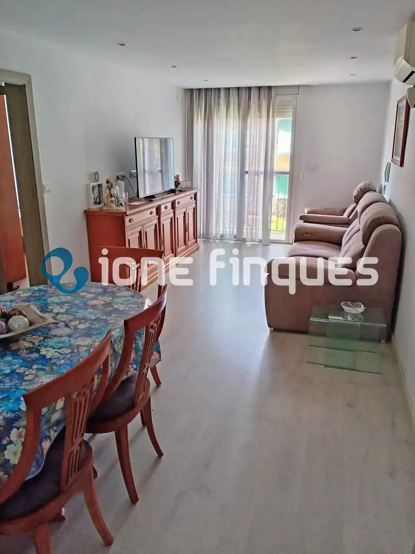 Living room of Flat for sale in Badalona  with Heating, Private garden and Balcony