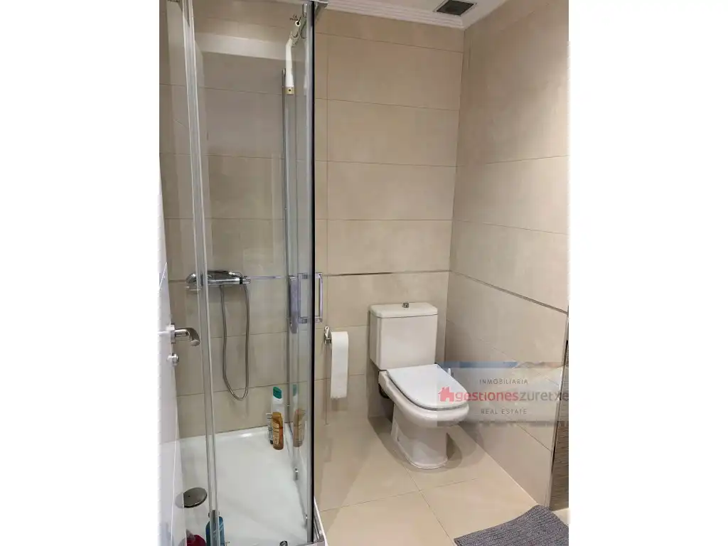 Baño de Piso de alquiler en Bilbao 