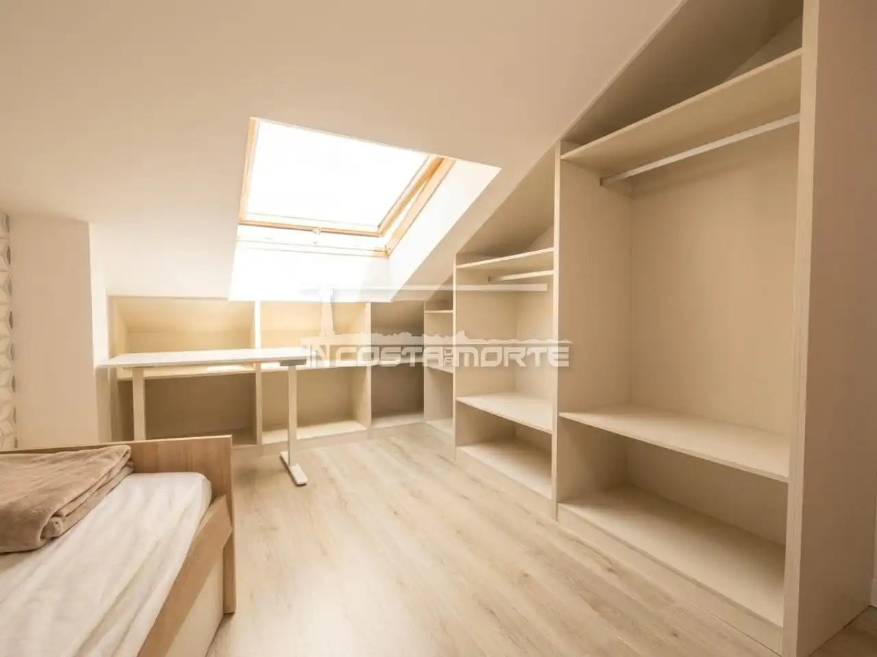 Habitación de Ático de alquiler en Fisterra con Amueblado