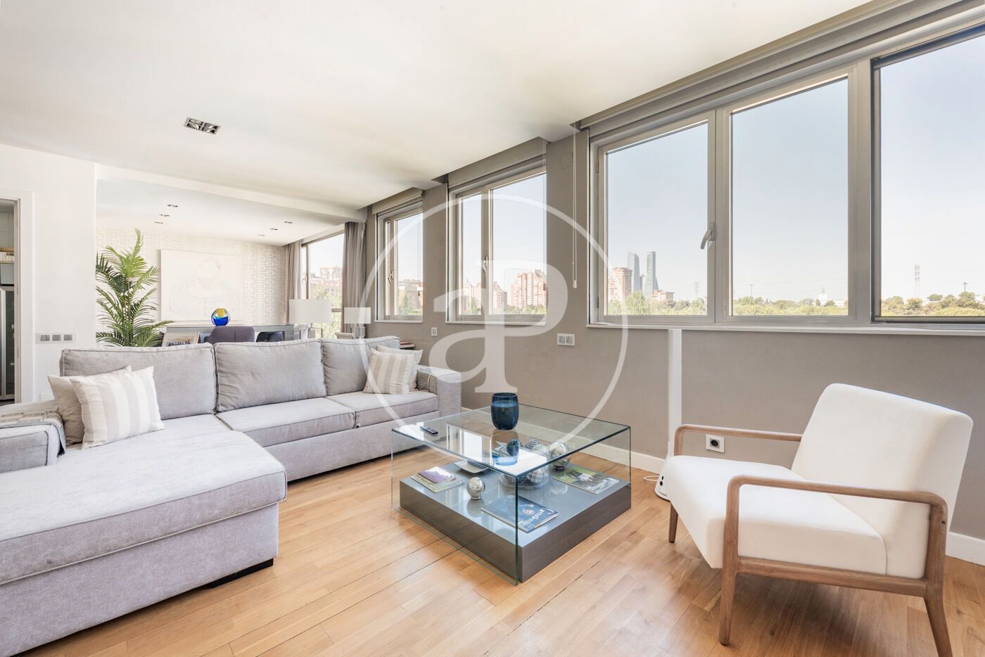 Living room of Duplex for sale in  Madrid Capital  with Air Conditioner, Heating and Private garden