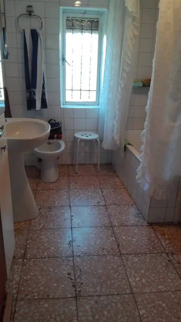 Bany de Casa o xalet en venda en Aldehuela de Yeltes amb Calefacció, Moblat i Forn