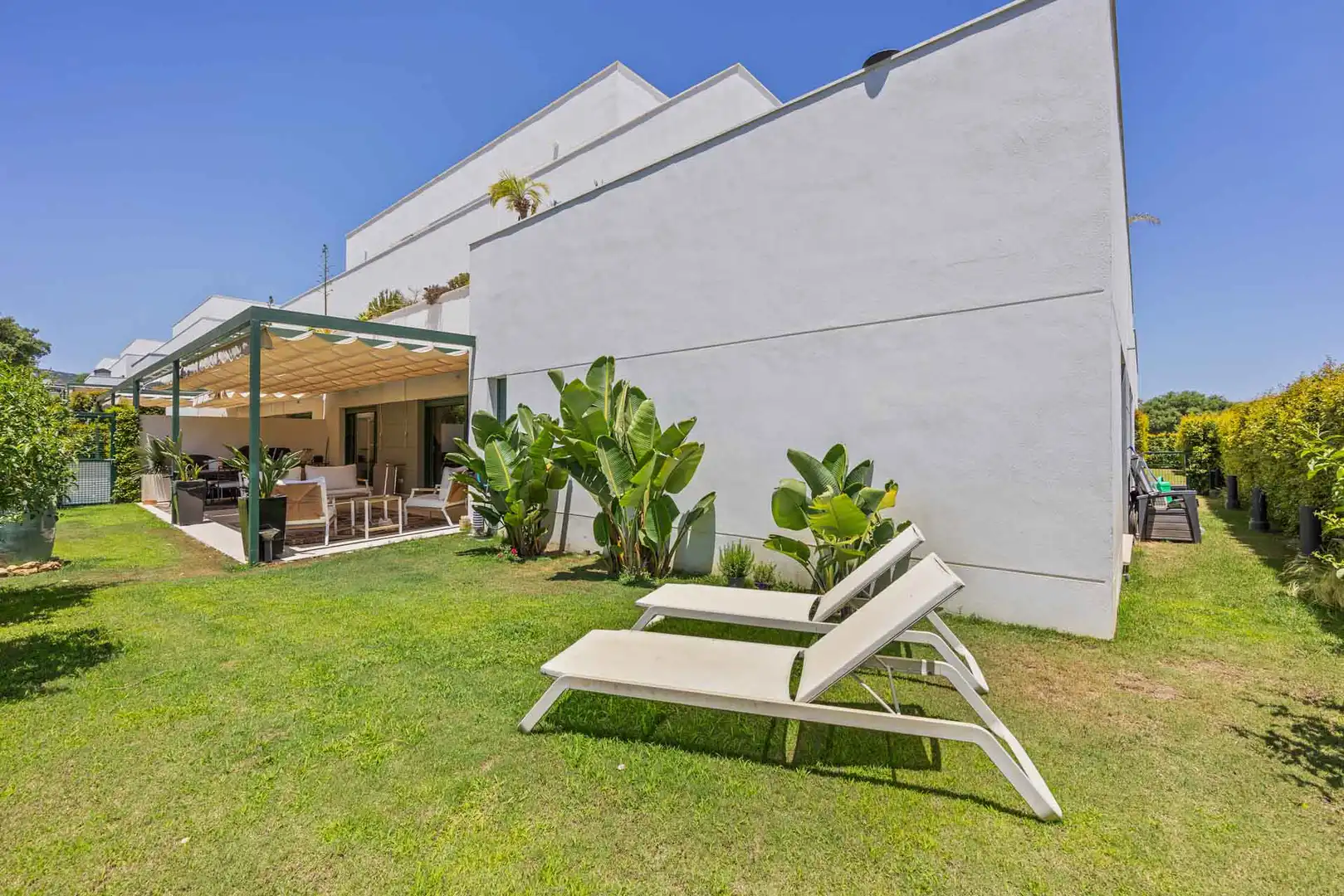 Jardín de Planta baja en venta en Sotogrande con Aire acondicionado, Calefacción y Jardín privado