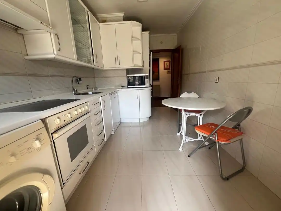 Cocina de Piso en venta en Vitoria - Gasteiz con Calefacción, Trastero y Amueblado