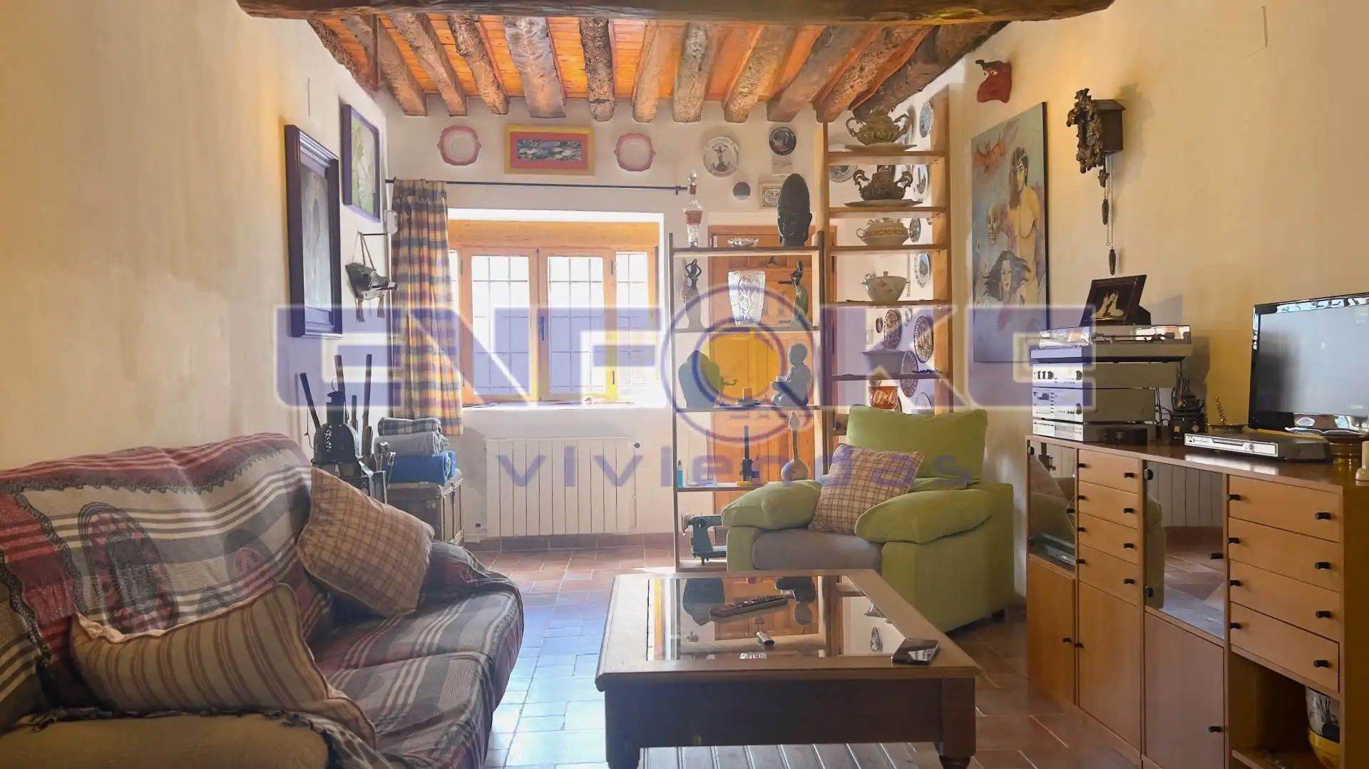 Wohnzimmer von Einfamilien-Reihenhaus zum Verkauf in Moratilla de los Meleros mit Heizung, Parkett und Möbliert