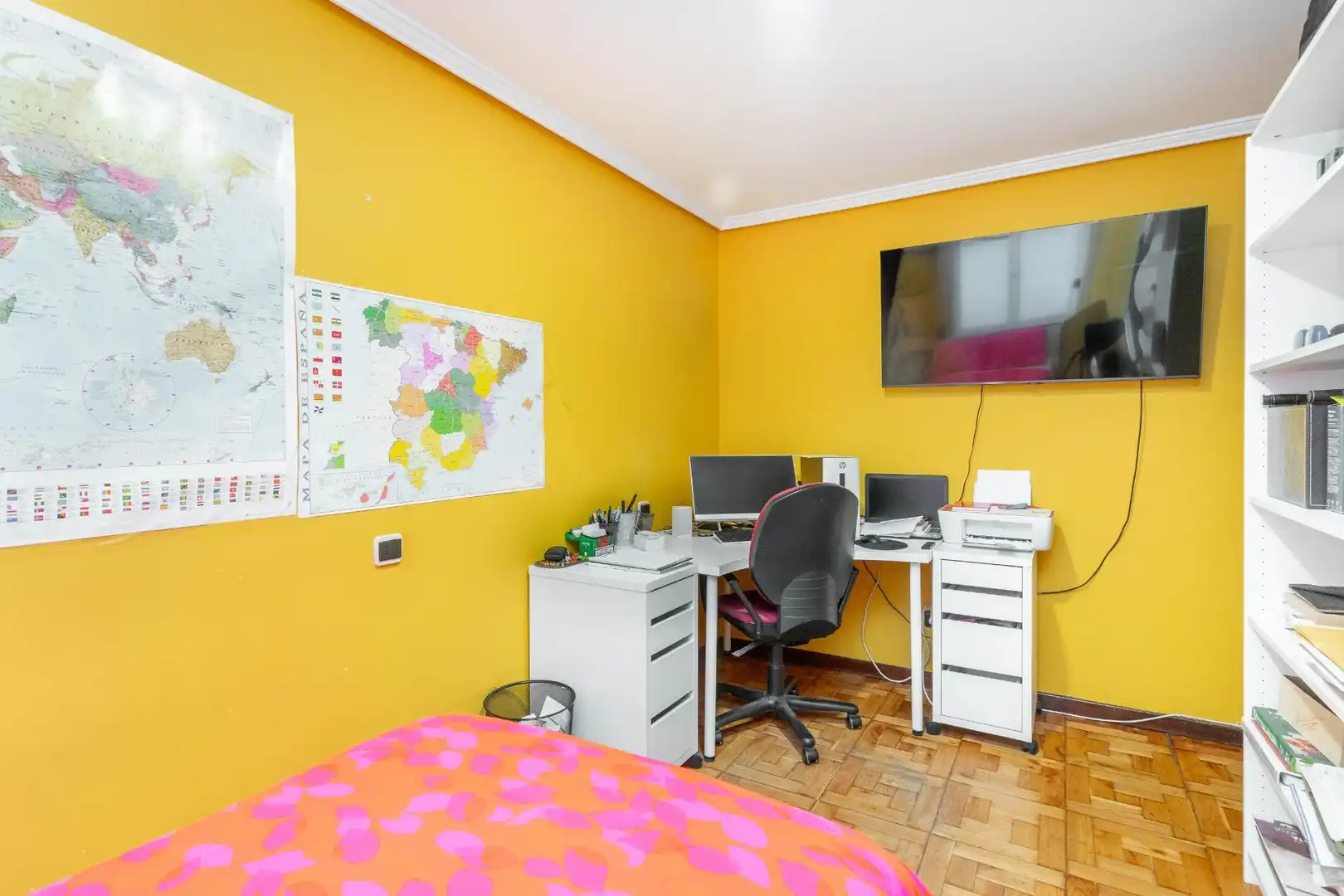 Habitación de Piso en venta en Oviedo  con Calefacción
