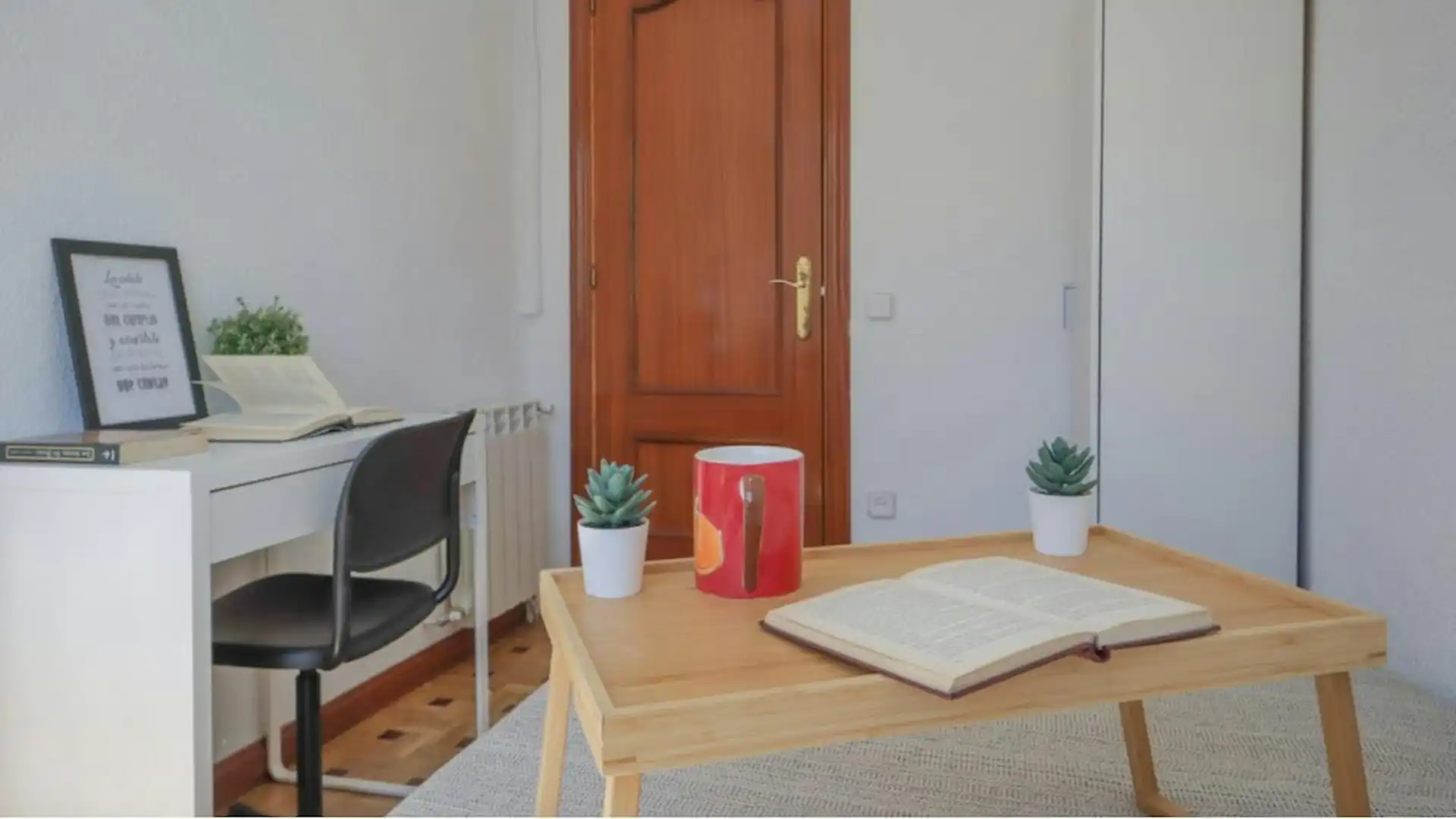 Habitación de Piso para compartir en Madrid con Calefacción y Amueblado