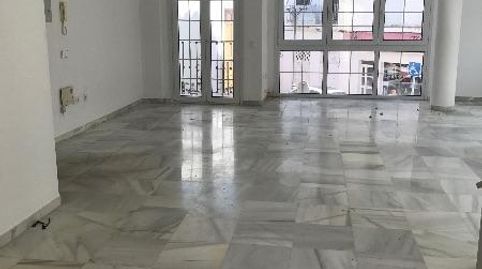 Foto 4 de Oficina de alquiler en Huerta Nueva, Estepona