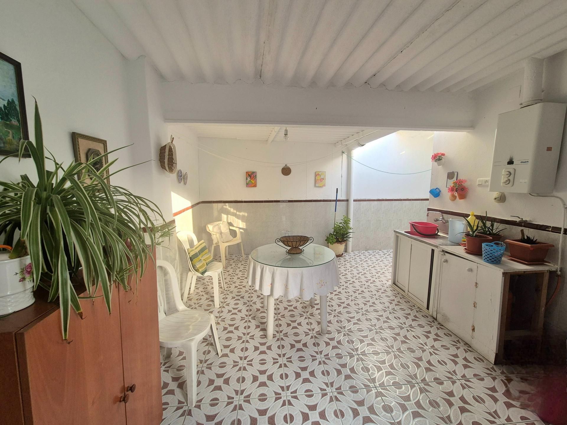 Cuina de Casa adosada en venda en Montijo amb Calefacció