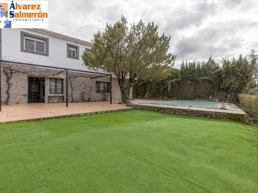 Maison avec piscine à vendre à Avenida del Puente Nuevo