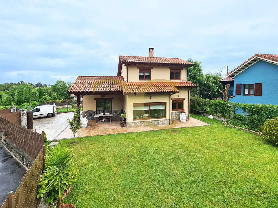 Chalet con jardín en venta en La Pesa de Pria, imagen 2
