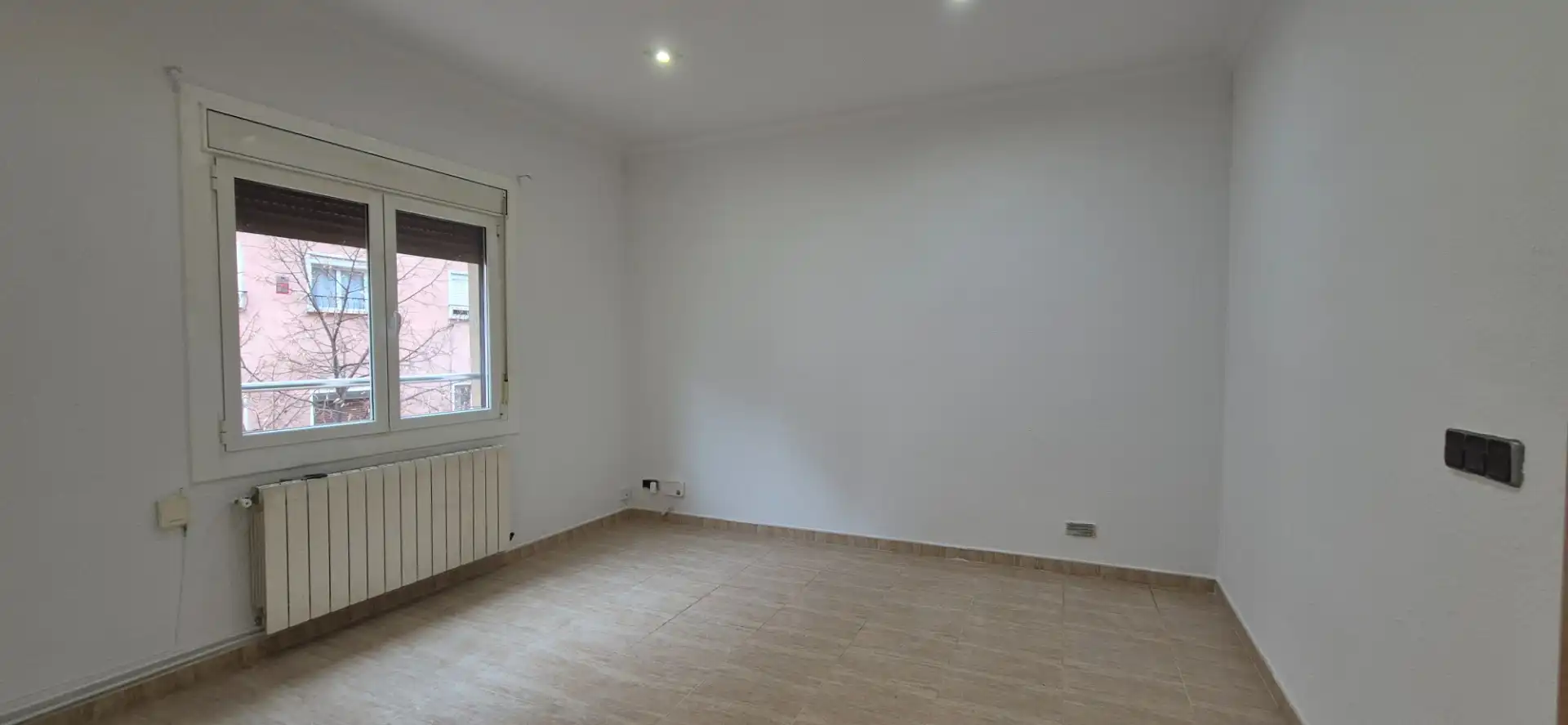 Habitación de Piso en venta en Barcelona con Aire acondicionado y Calefacción