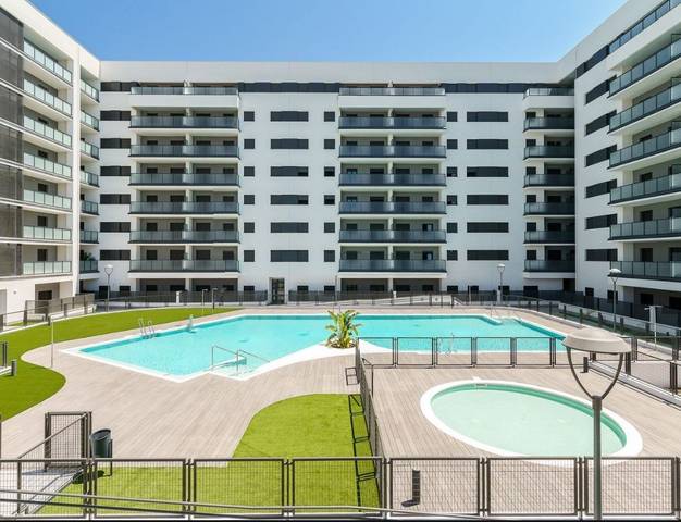 Piso en Alquiler en Calle Hermenegildo Casas Jiménez en Colores -  Entreparques