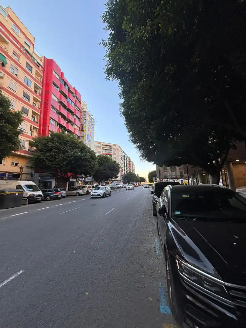 Exterior view of Garage for sale in Valencia