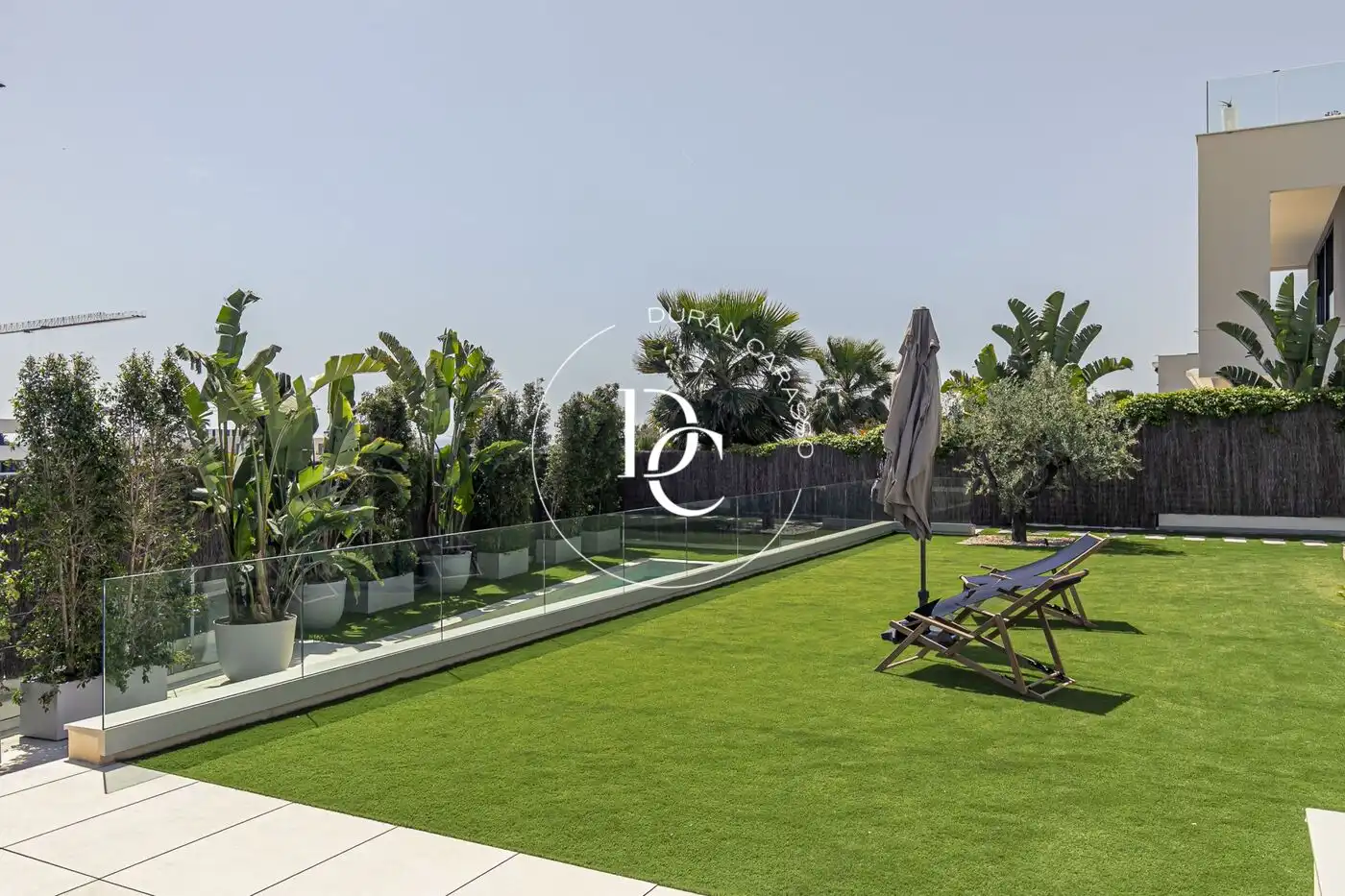 Casa con piscina en venta en Carrer Margarida Xirgu, imagen 5