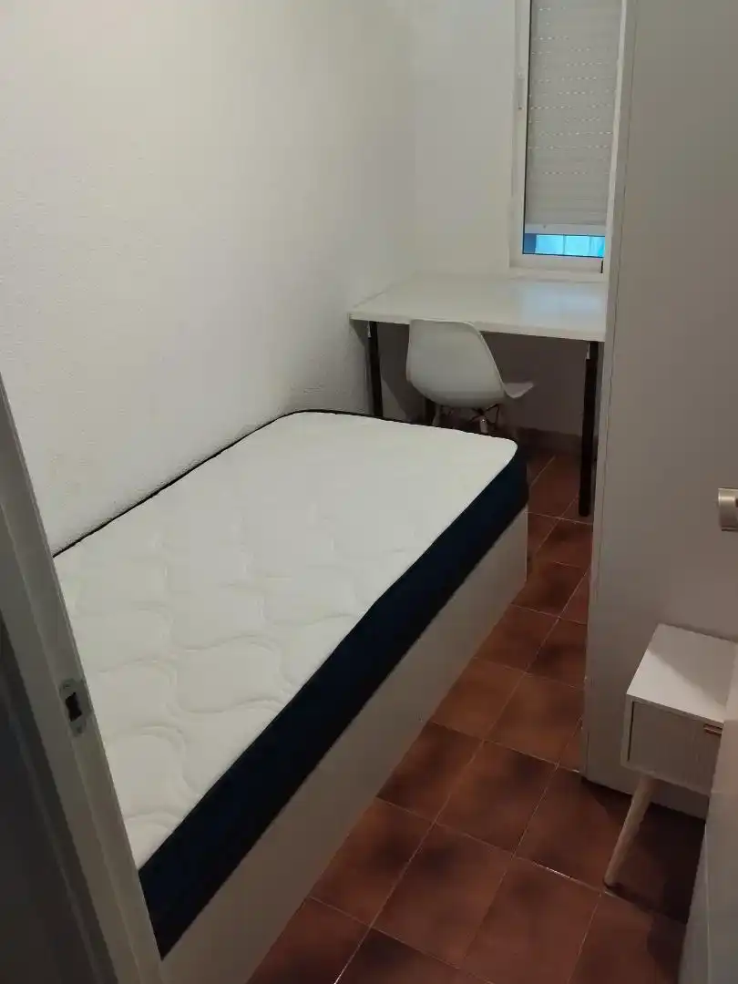 Habitación de Piso para compartir en Elche / Elx con Amueblado, Horno y Lavadora