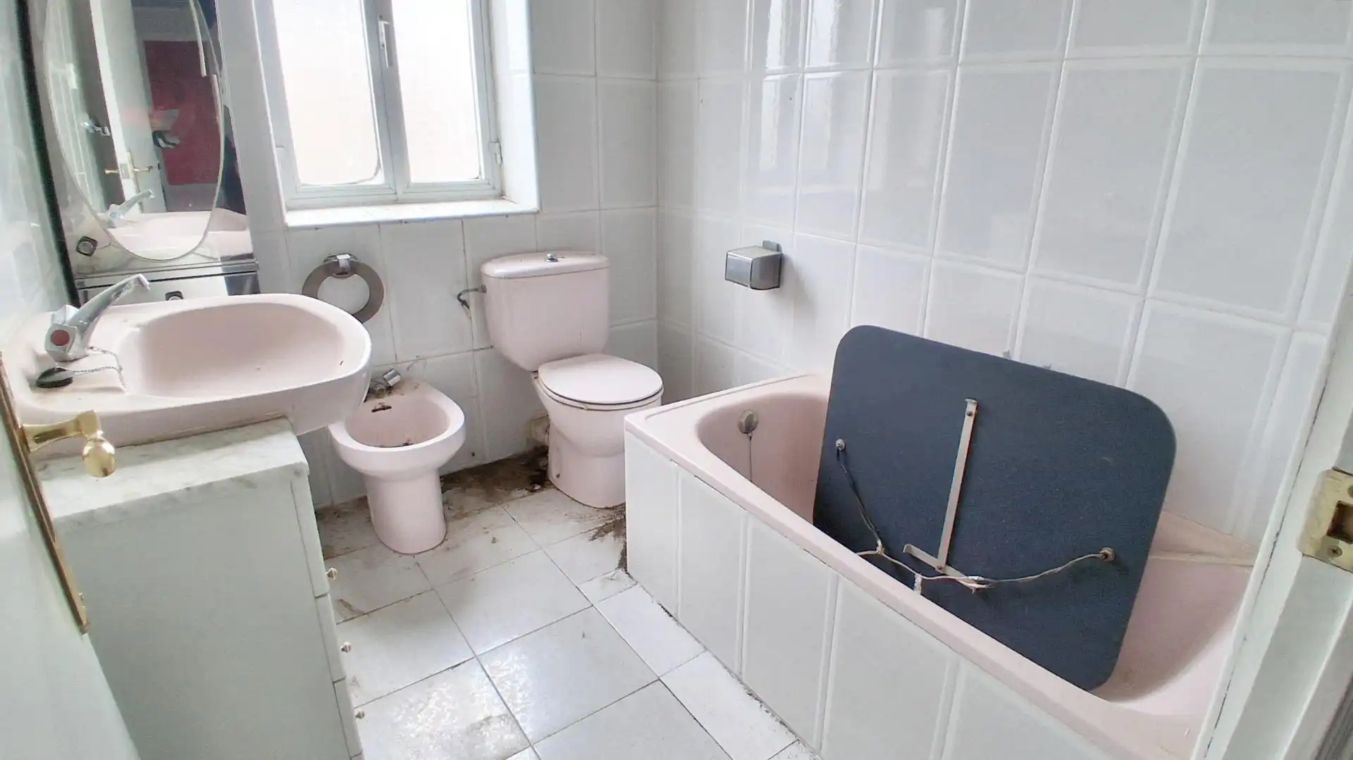 Bathroom of Flat for sale in Béjar  with Balcony