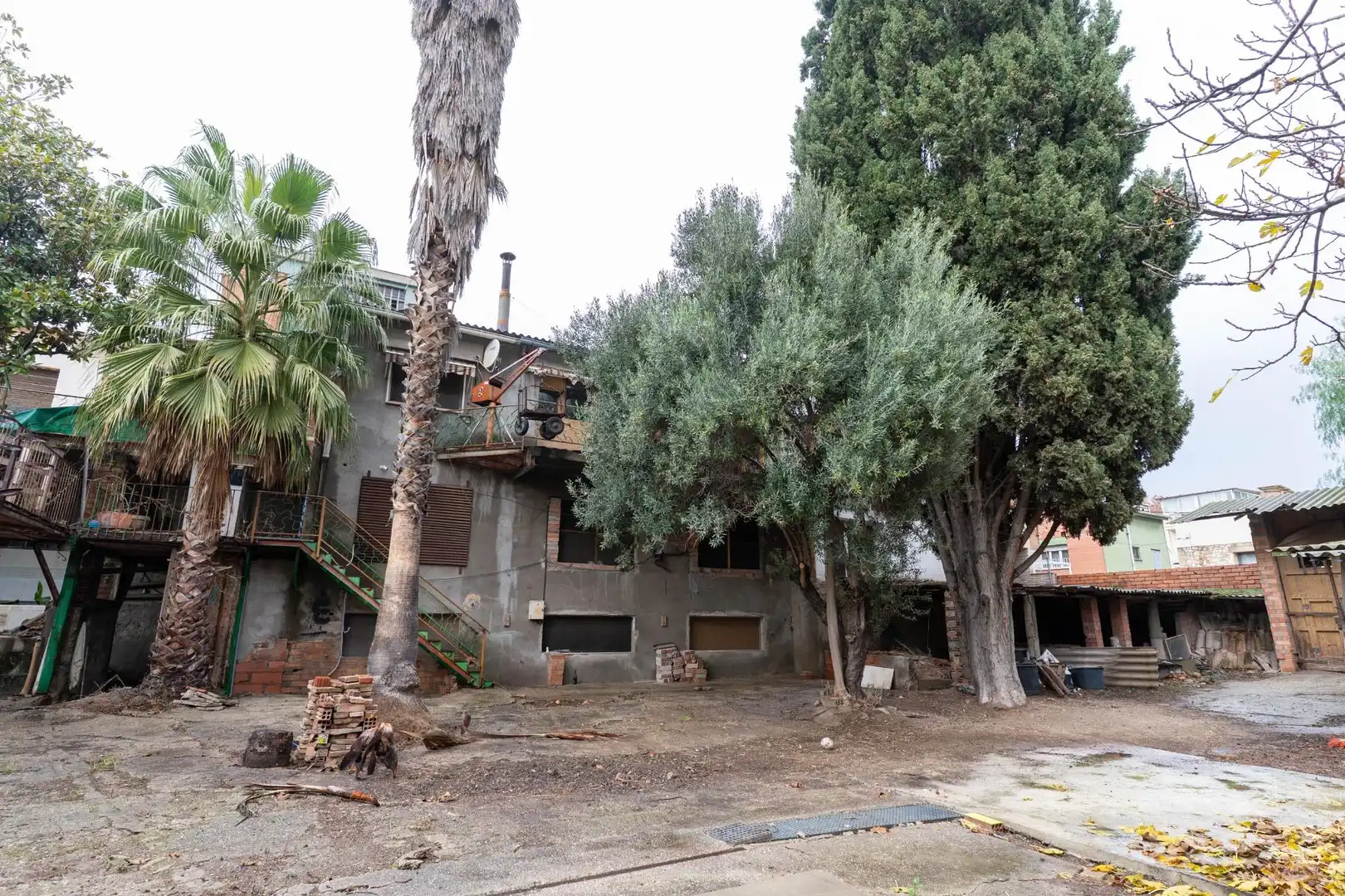 Vista exterior de Casa o xalet en venda en Sant Vicenç Dels Horts amb Jardí privat