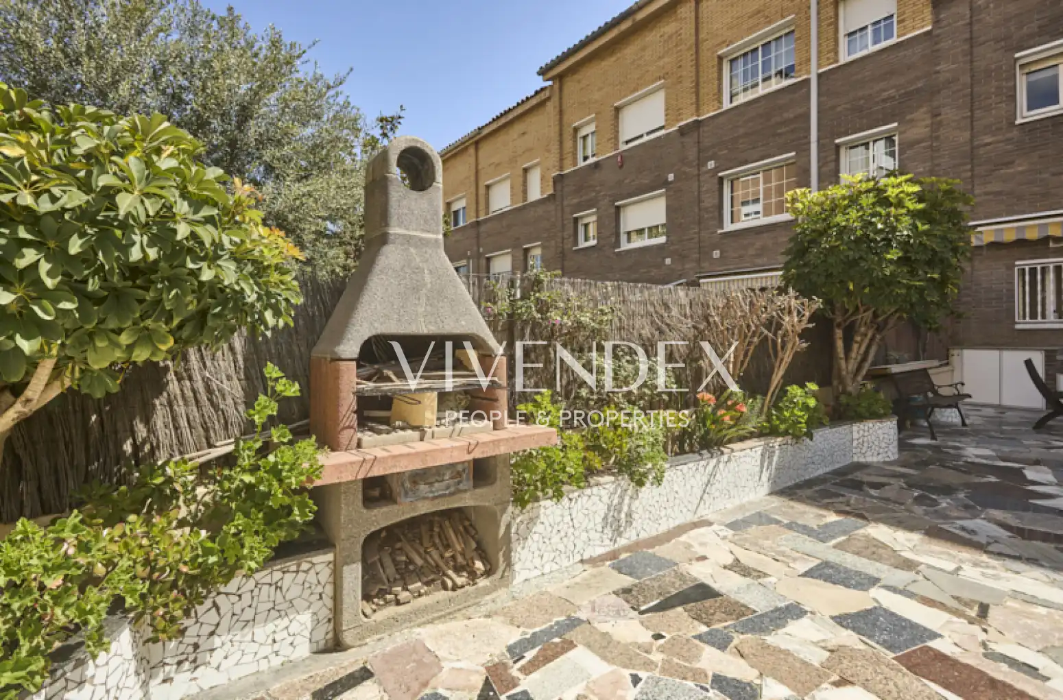 Jardín de Casa adosada en venta en Viladecans con Calefacción, Jardín privado y Terraza