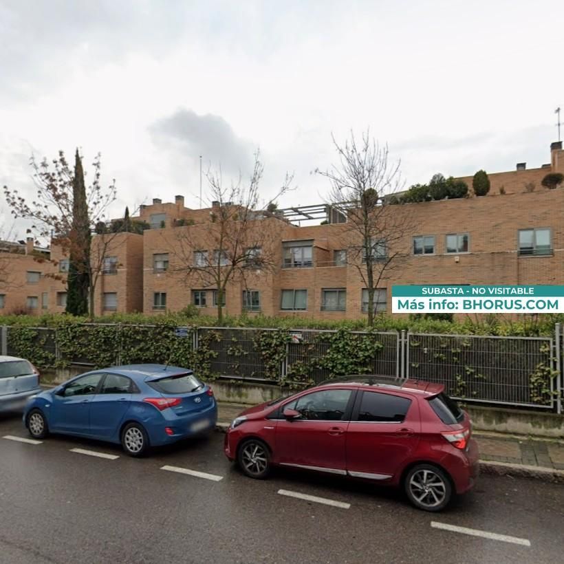 Vista exterior de Piso en venta en La Moraleja con Jardín privado y Piscina