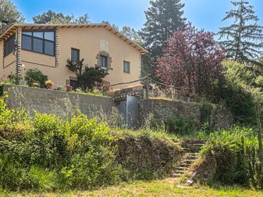 Country house with garden for sale in Carretera de las Costas 144