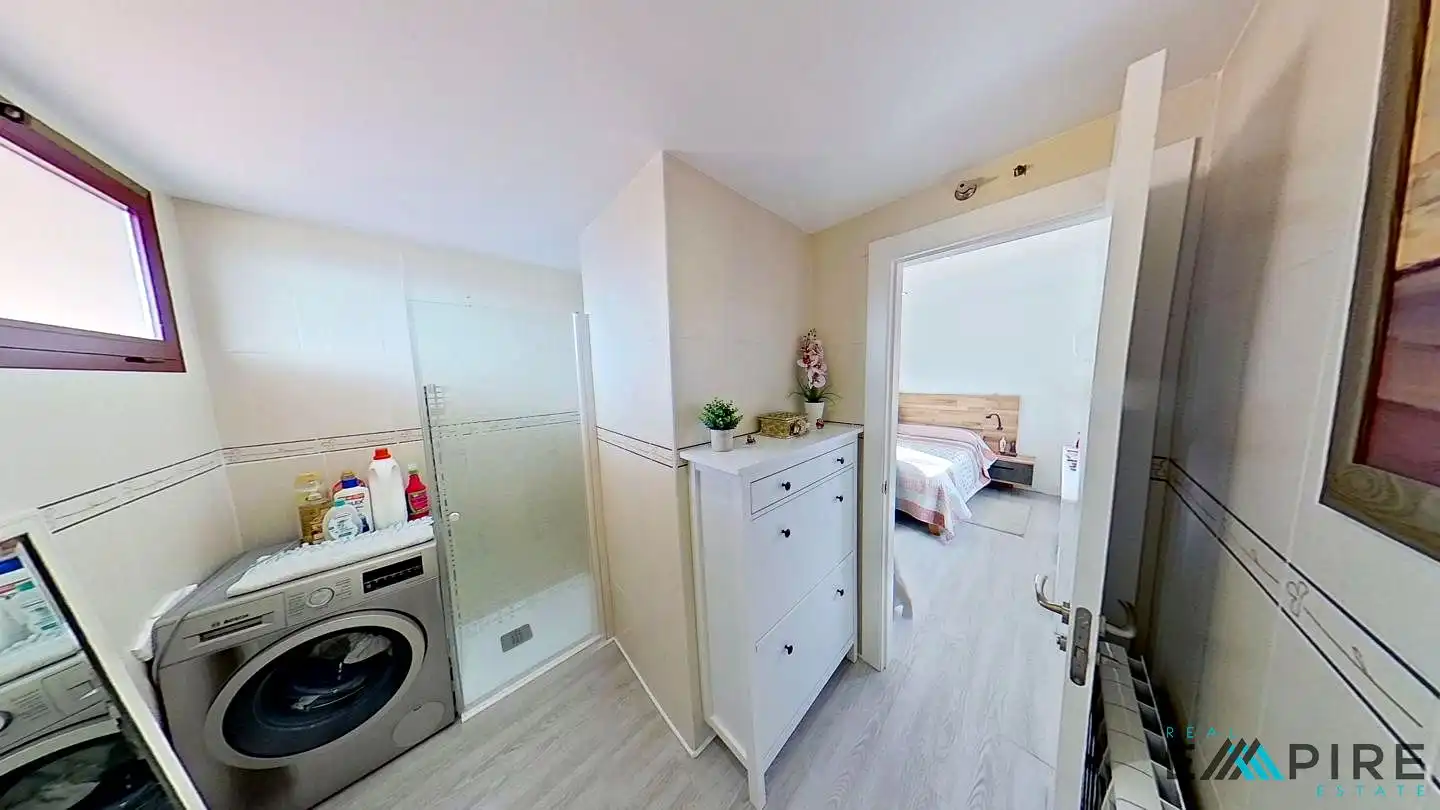 Baño de Ático en venta en Illescas con Aire acondicionado, Calefacción y Jardín privado