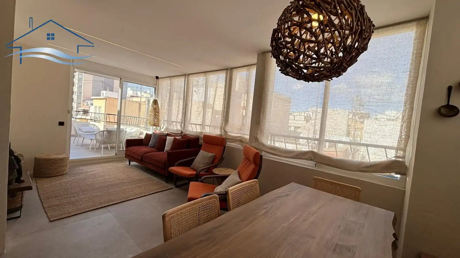 Sala d'estar de Àtic en venda en Alicante / Alacant amb Aire condicionat, Calefacció i Terrassa