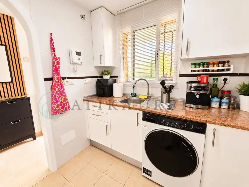Kitchen of Flat for sale in Mijas Golf