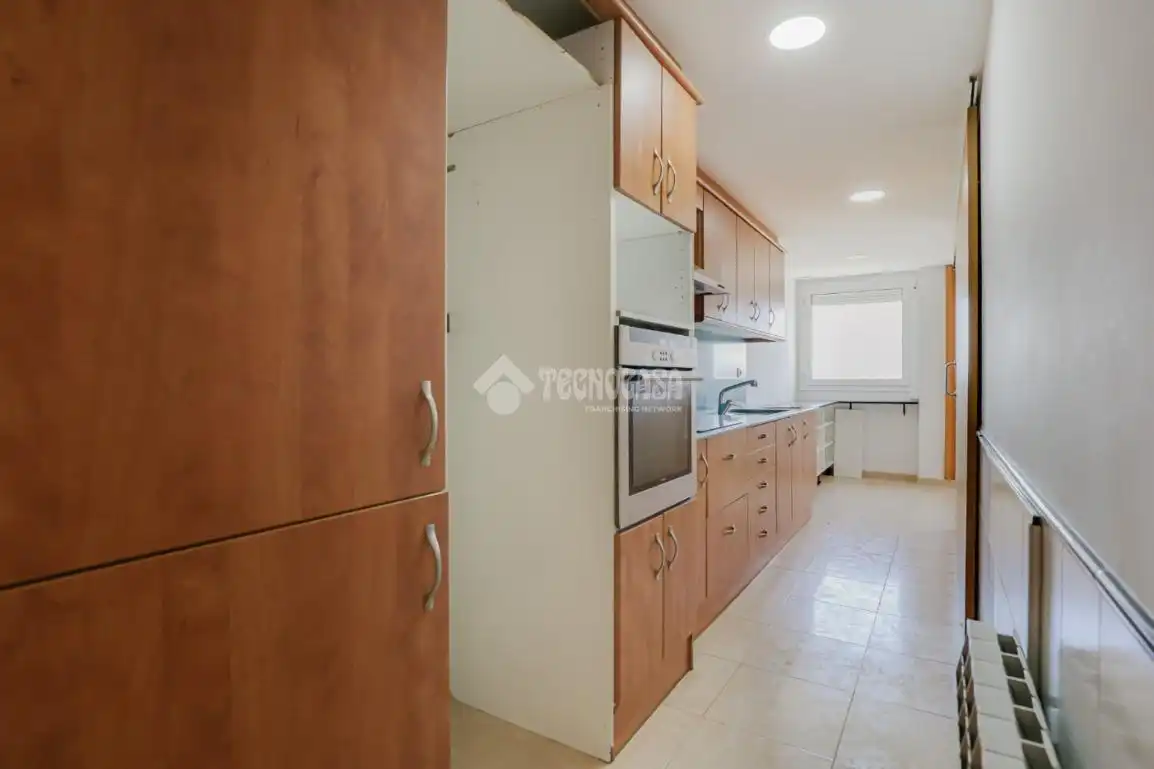 Cuina de Pis en venda en Sabadell amb Aire condicionat i Balcó