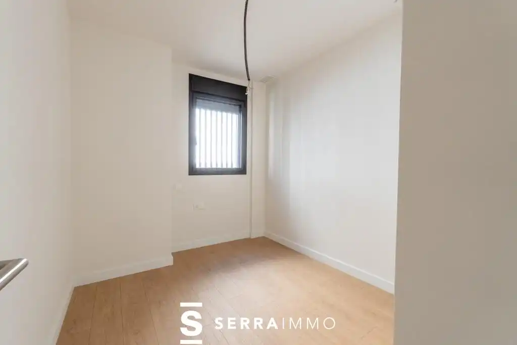 Habitación de Ático en venta en Vilanova i la Geltrú con Aire acondicionado, Terraza y Balcón