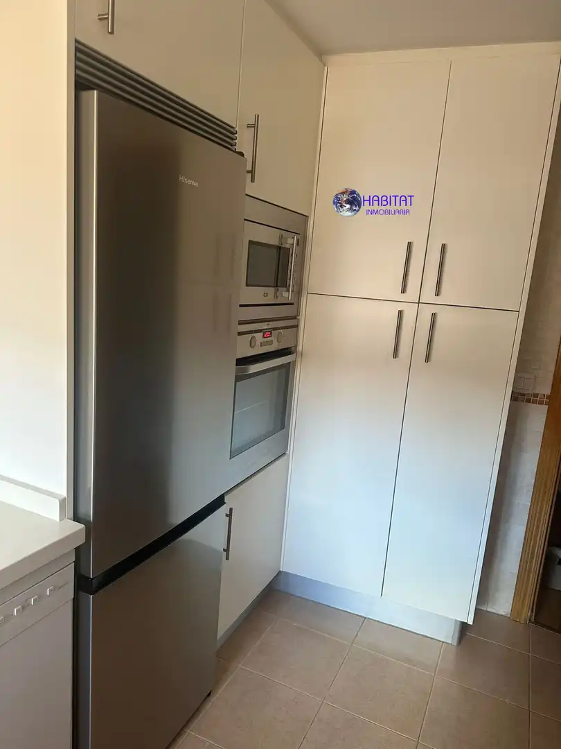 Kitchen of Flat for rent in Granada  with Air Conditioner, Heating and Furnished