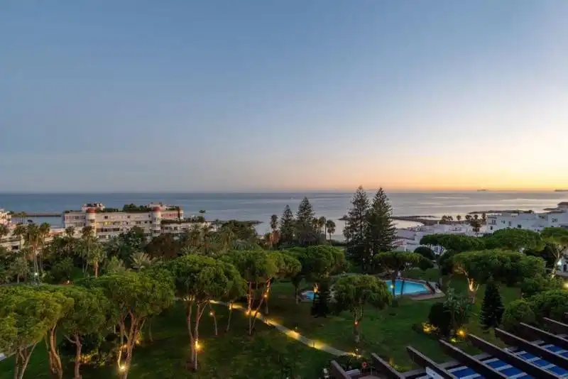 Penthouse mit Terrasse zur Miete in Nueva Andalucía, imagen 42