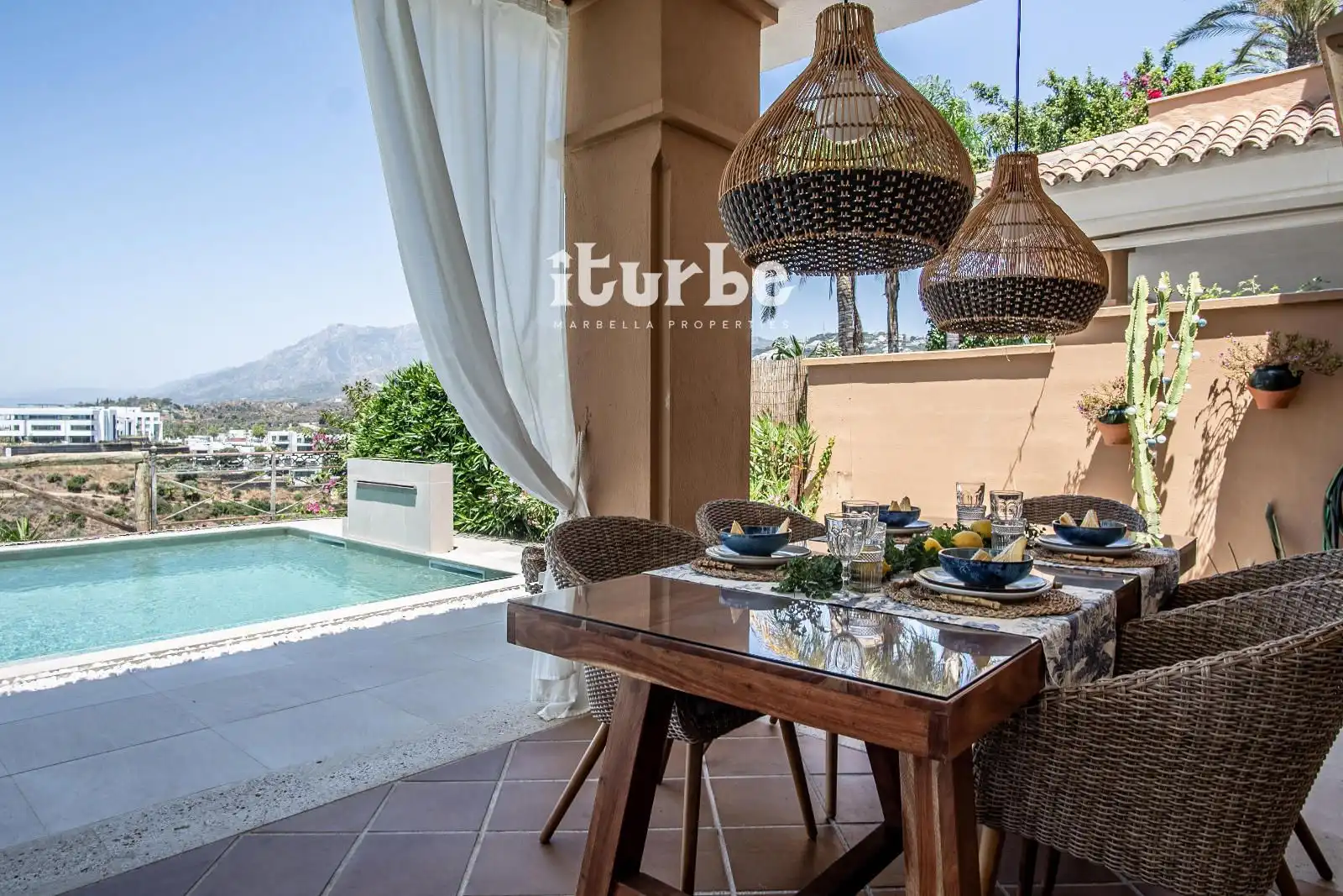 Houses for rent in Eagle-Santa Clara Golf, 14, Alto de los Monteros