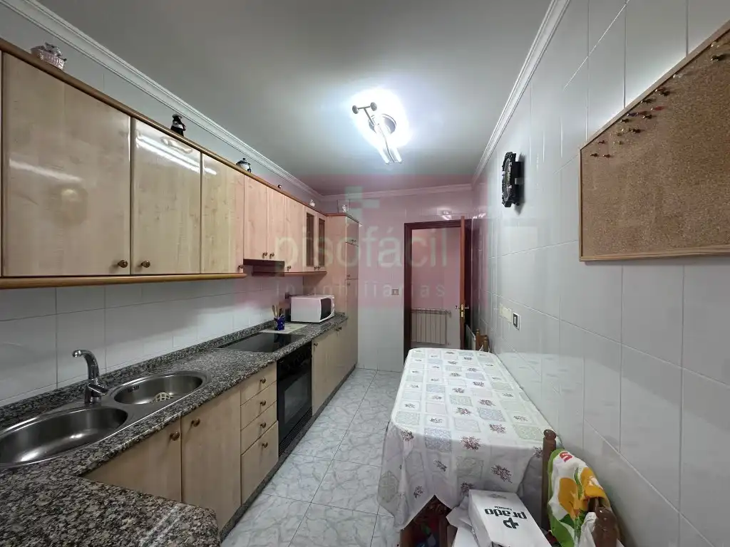 Apartament amb ascensor en venda a Residencia - Abella, imagen 5