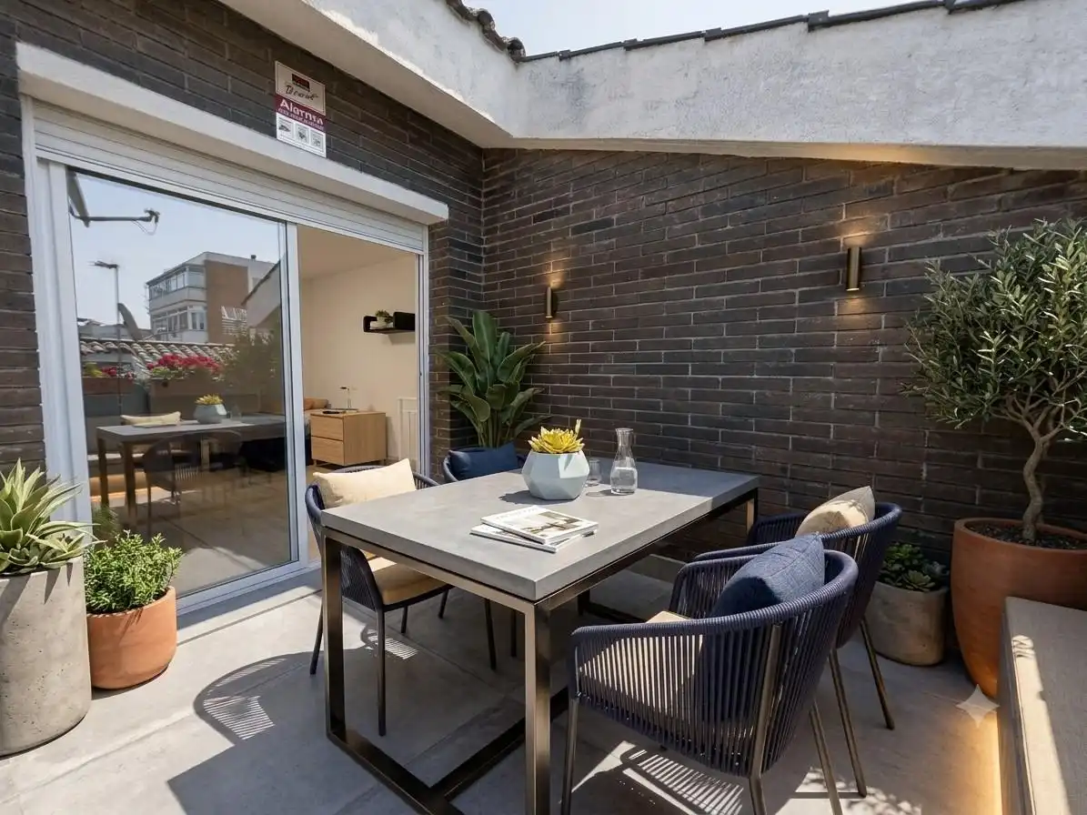 Terrassa de Casa o xalet en venda en Barcelona amb Aire condicionat, Calefacció i Terrassa