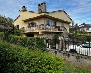 Vista exterior de Casa o xalet en venda en Guitiriz amb Jardí privat