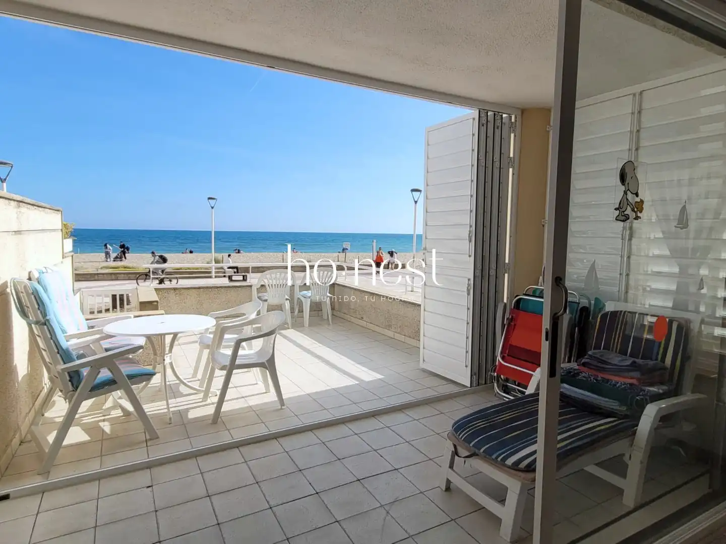 Erdgeschoss zum Verkauf in El Vendrell mit Terrasse, Abstellraum und Gemeinschaftspool