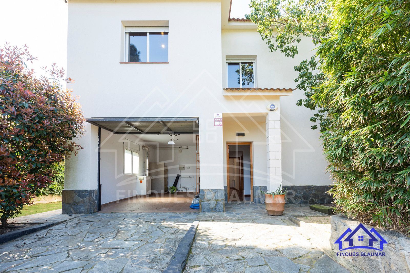 Exterior view of House or chalet for sale in Arenys de Munt  with Air Conditioner