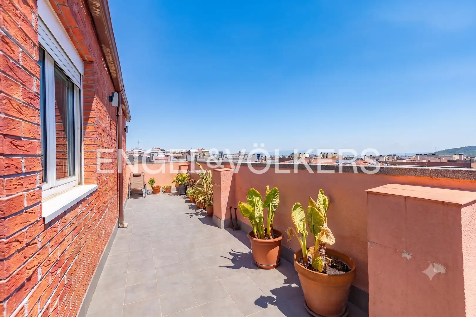 Terrace of Attic for sale in Sant Cugat del Vallès  with Heating, Parquet flooring and Swimming Pool