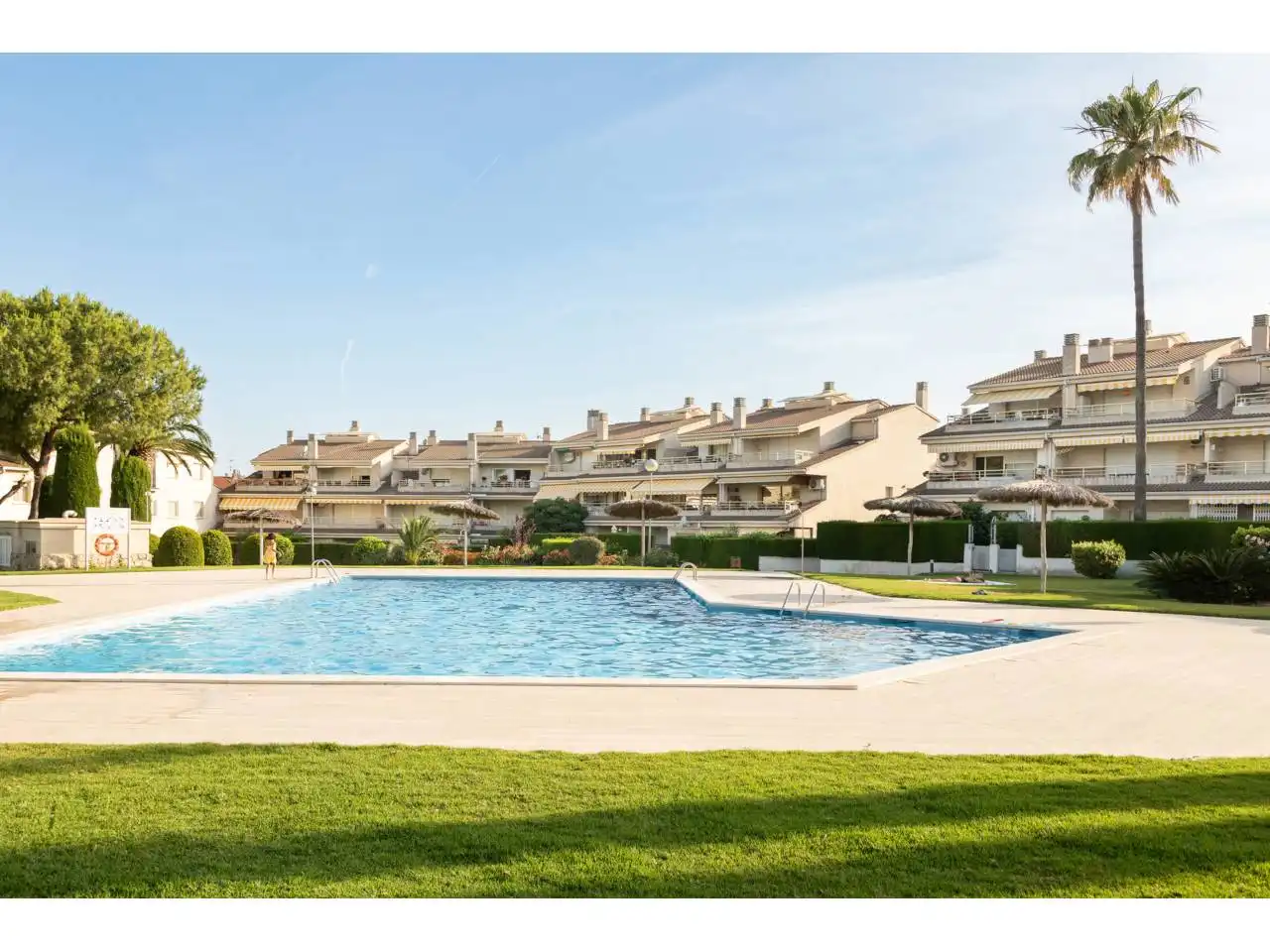 Swimming pool of Flat for sale in Cambrils  with Air Conditioner, Terrace and Furnished