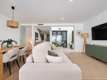 Casa con jardín en venta en Los Molinos - Villa Blanca