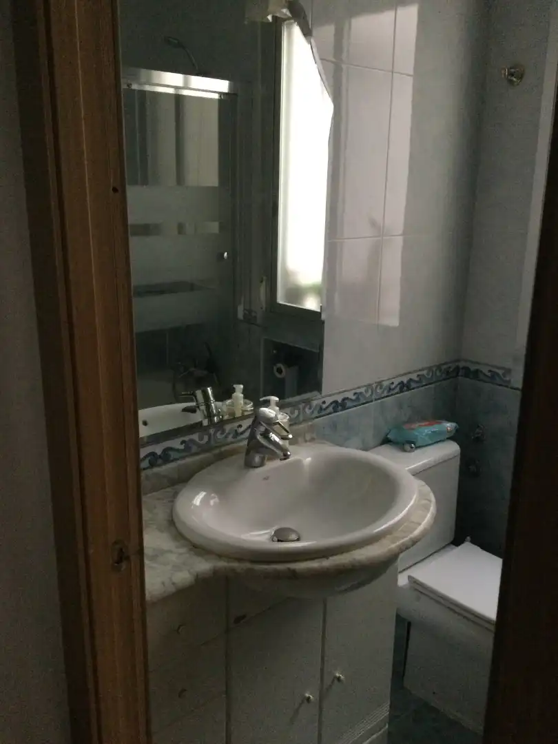 Bany de Pis per a compartir en Madrid amb Calefacció, Moblat i Forn