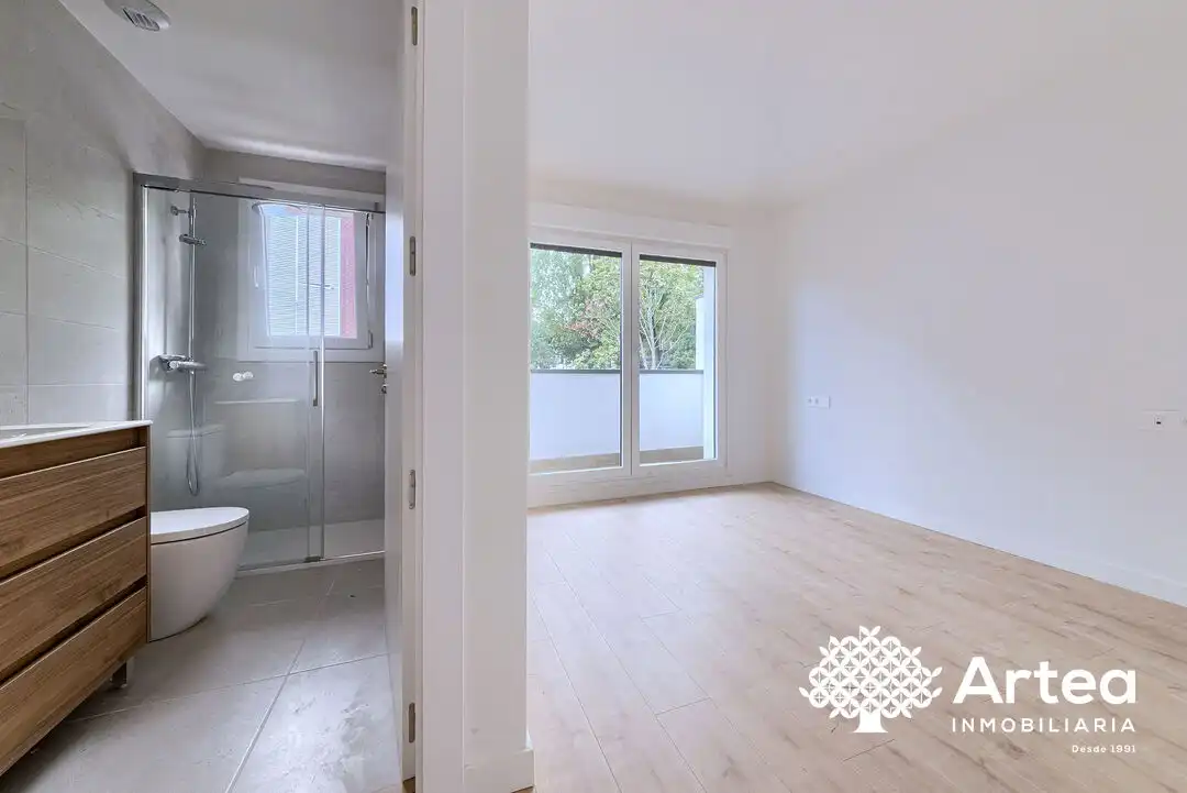 Detached house with terrace for sale in Julian Garaizar Kalea, imagen 23