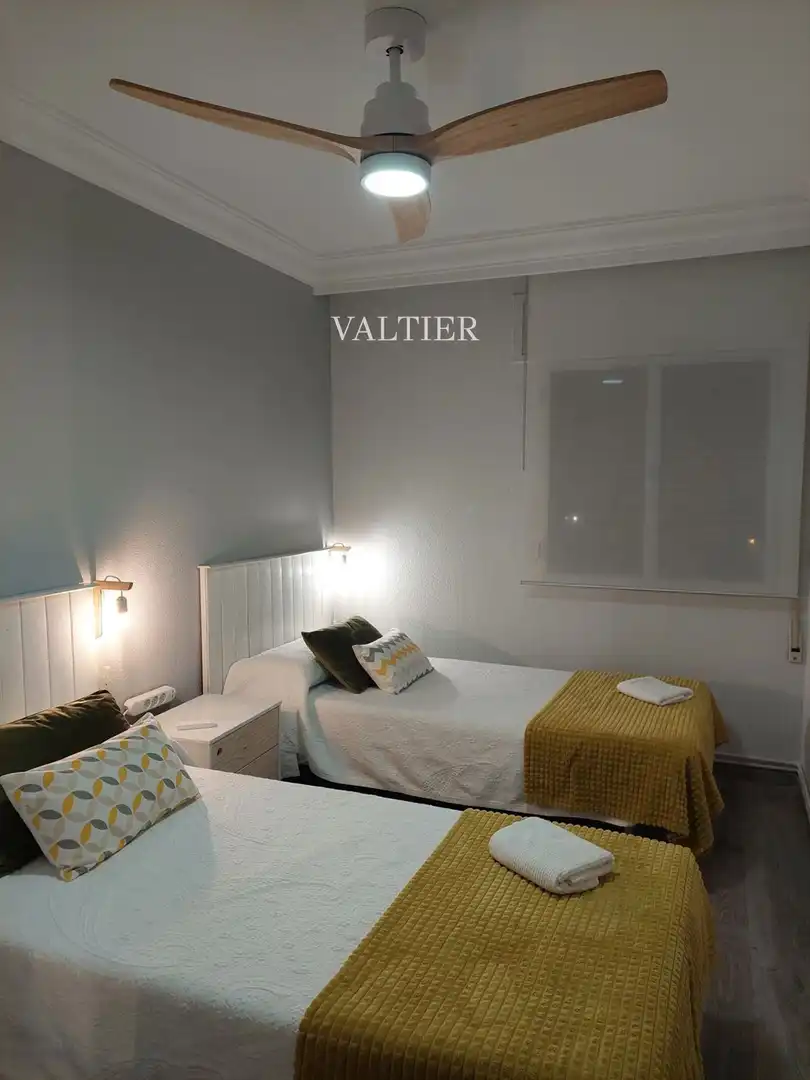 Habitación de Piso de alquiler en Madrid con Aire acondicionado, Terraza y Amueblado