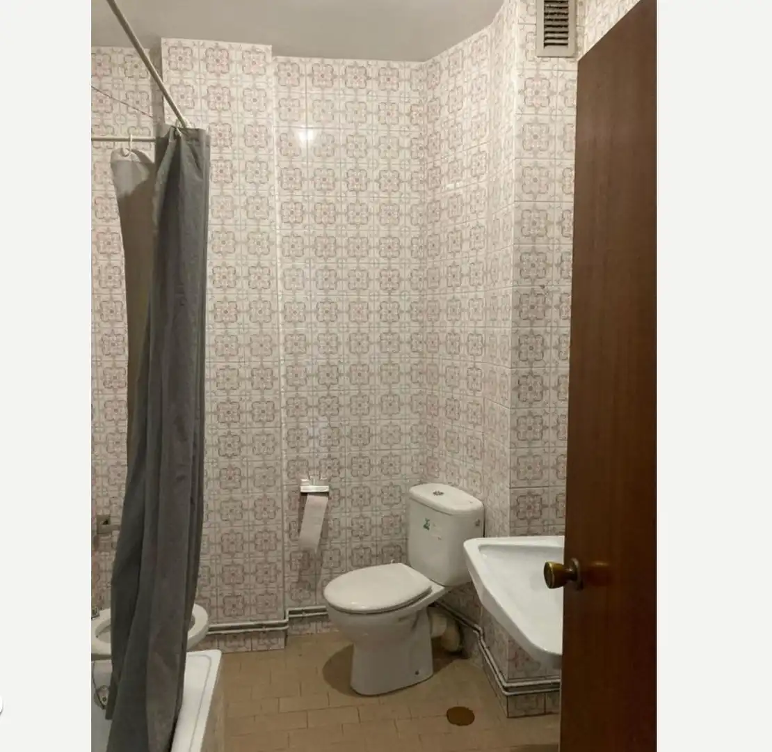 Baño de Ático de alquiler en Ciudad Real con Terraza