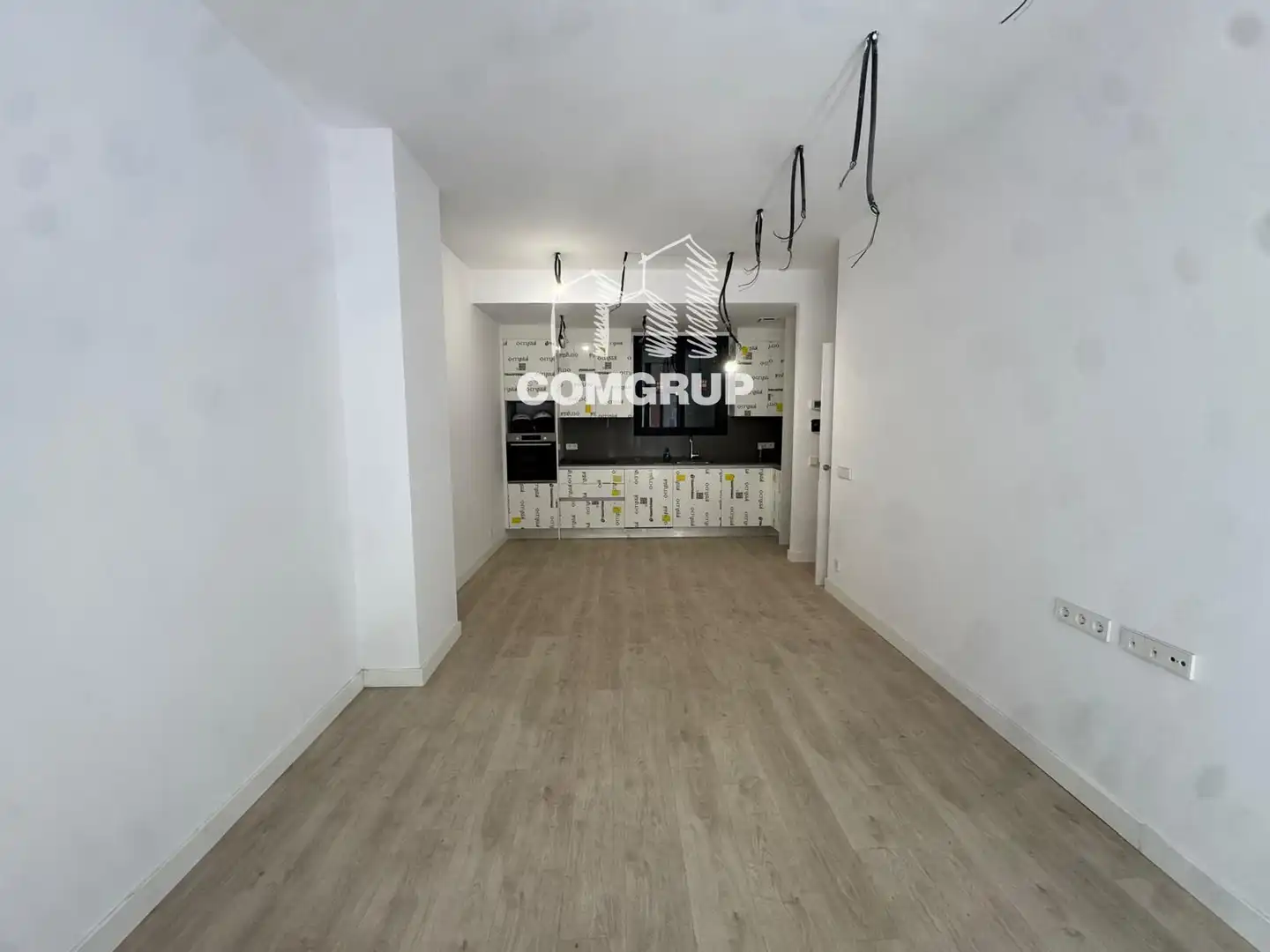 Flat for sale in Barcelona  with Heating, Oven and Alarm