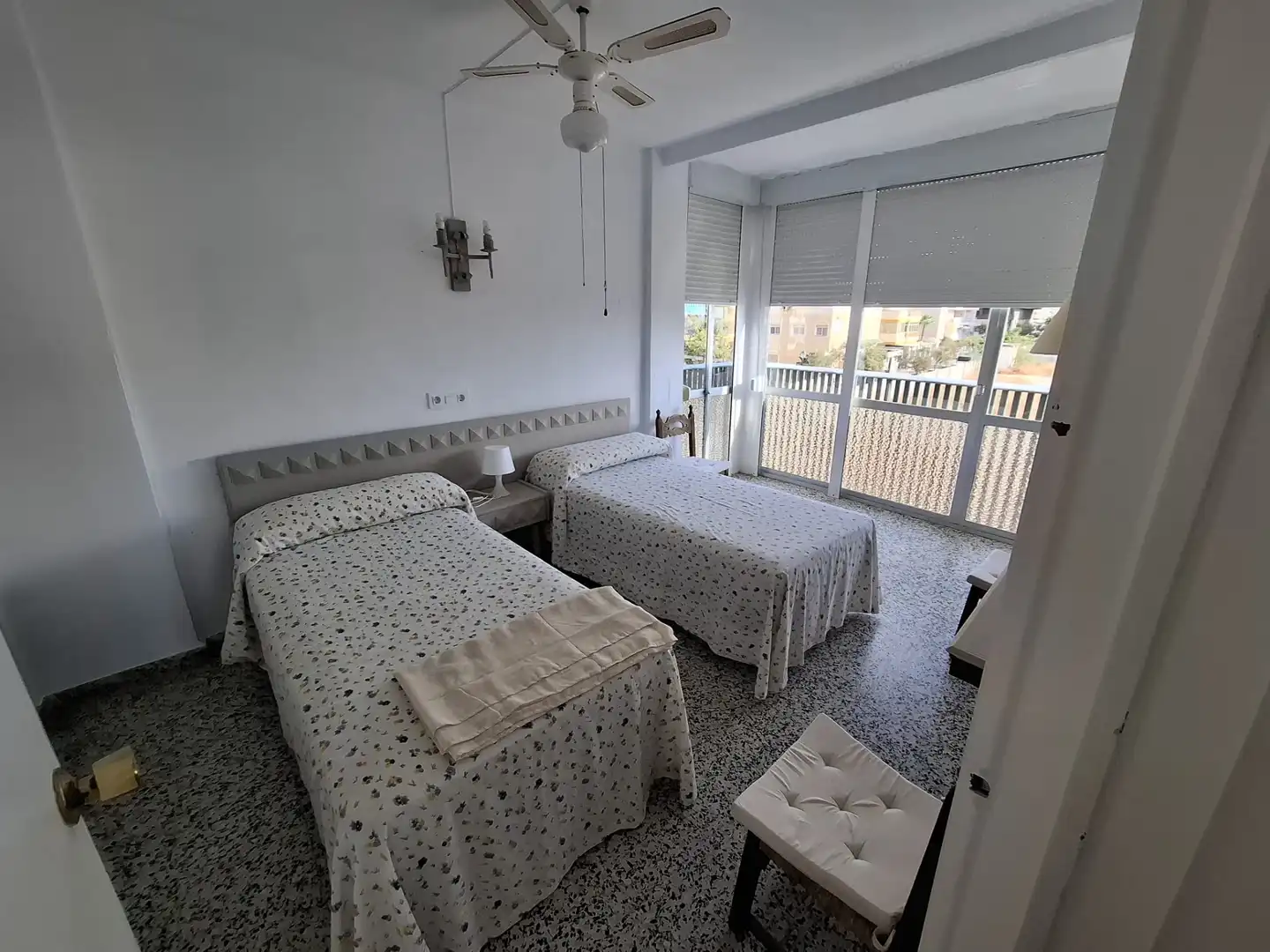 Dormitori de Pis en venda en Fuengirola amb Terrassa i Moblat