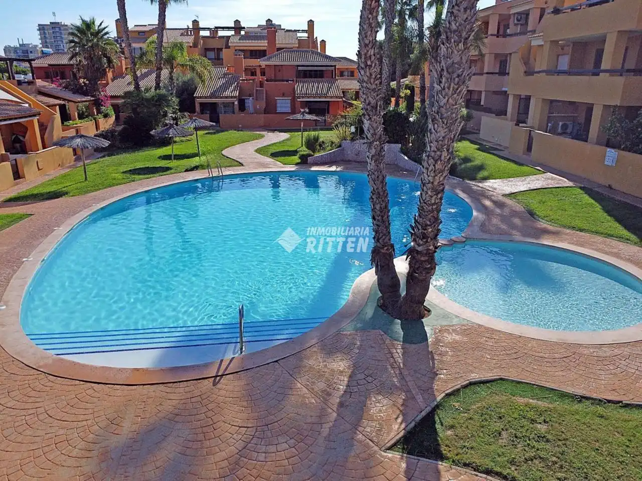 Piscina de Ático en venta en Cartagena con Terraza, Balcón y Piscina comunitaria