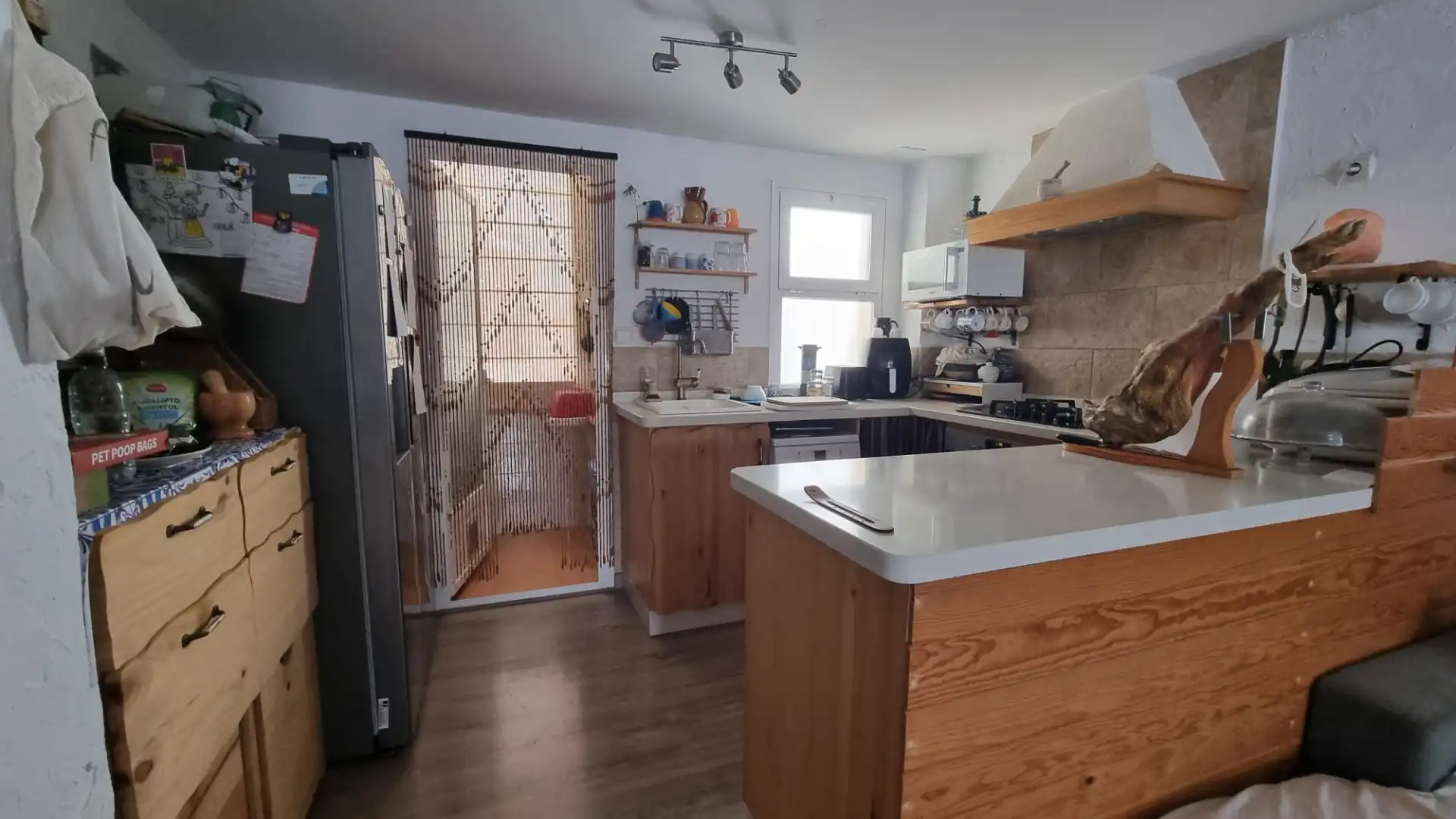 Cuina de Apartament en venda en Roquetas de Mar amb Aire condicionat, Parquet i Terrassa