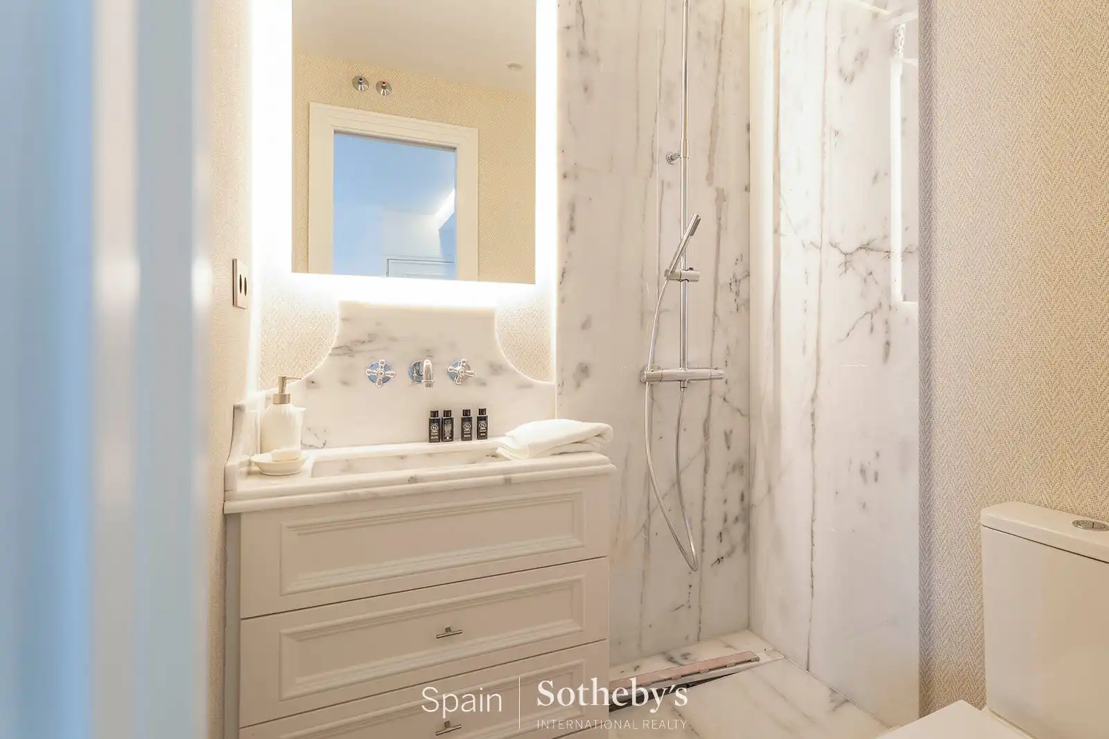 Apartamento con ascensor en venta en Calle de Hilarión Eslava, imagen 16