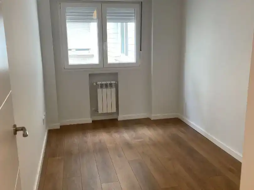 Bedroom of Flat for rent in Gijón   with Terrace and Balcony